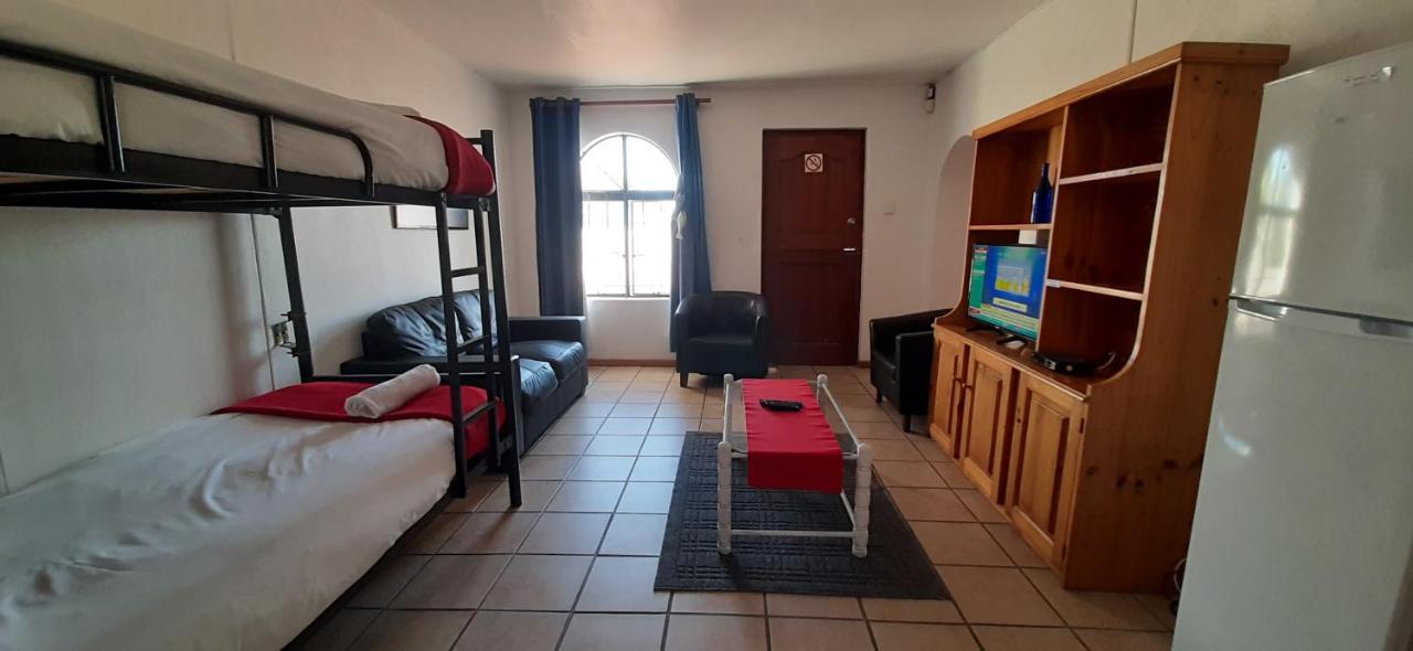 Oom Piet Accommodation Gansbaai Buitenkant foto