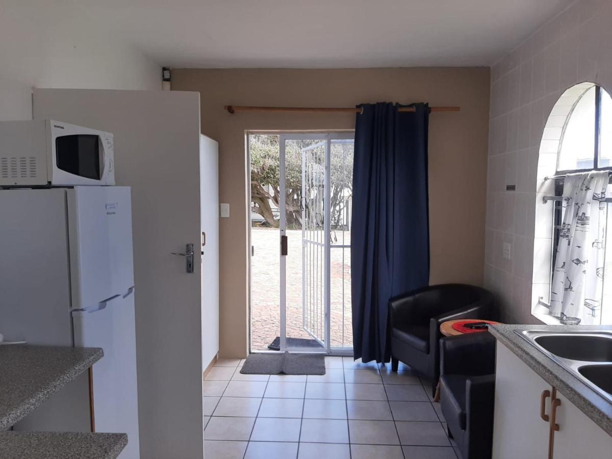 Oom Piet Accommodation Gansbaai Buitenkant foto